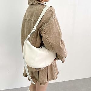 Amazon | [アルシーヴ] クロワッサンショルダー IVORY F