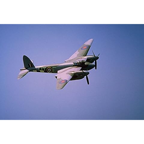 786084 De Havilland DH 98 _Mosquito_ T 3 In Flight At Boscombe Down Wilts UK A4 Photo Poster Print 10x8 Cover