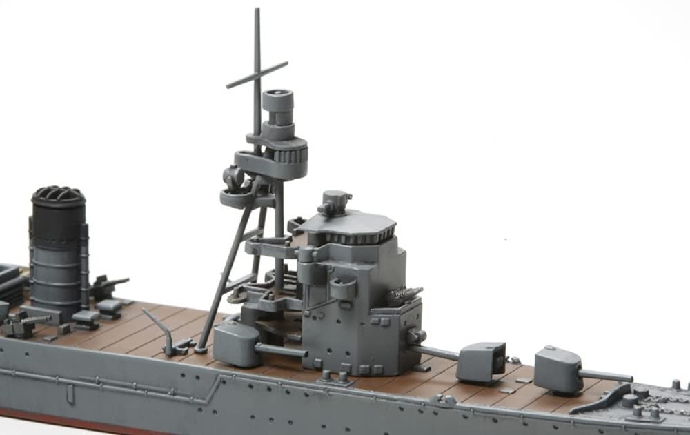 Tamiya 1/700 Light Cruiser Abukuma - Image 3 thumbnail