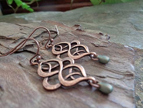 ✿ NOEUD CELTIQUE EN CUIVRE ET CROCHET EN PERLE DE VERRE MAT JAPONAIS ✿ belles boucles d'oreilles romantiques en cuivre