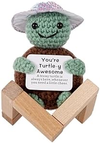 Gifts for Her/Him, Positive Crochet Animals, Christmas Birthday Gifts for Women Men, Funny Personalized Crochet Gift, Includes Motivational Cards and a Wooden Base, Cute Small Gift (Turtle)