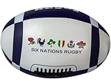 Mousse PU Durable et Sûre : Fabriqué en mousse PU fiable et non toxique, douce et agréable au toucher. Son design élastique lui permet de reprendre facilement sa forme après pression ou impact, ce qui en fait un choix ludique et fiable pour tous les âges. Idéal comme mini ballon de rugby pour le jeu occasionnel ou comme souvenir du rugby écossais.