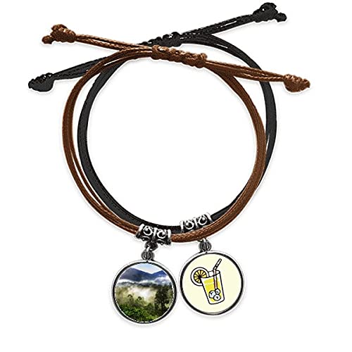 Sciences forestières bracelet corde main chaîne cuir nature décors brouillard
