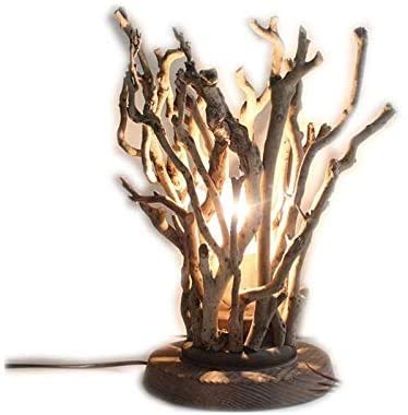 Lampe murale branche en bois massif pour éclairer les petits espaces sans encombrer