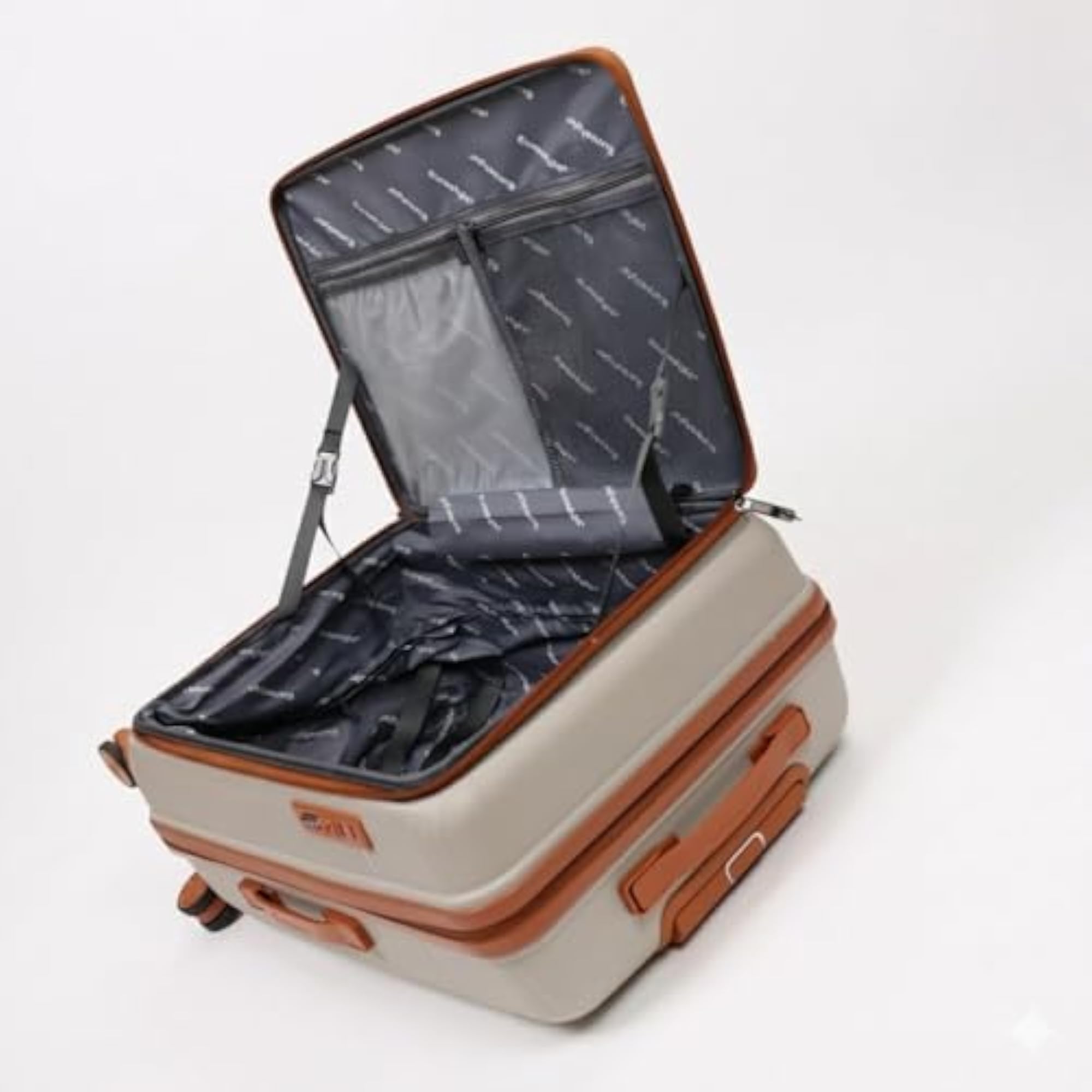 20 inch Beige Spinnear Trunk with 8 Wheels