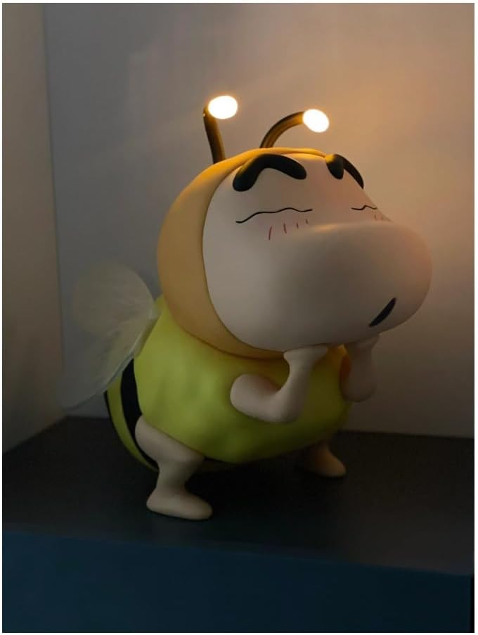 b. クレヨンしんちゃん 最新フィギュア入り 雑貨 ルームライト まとめ