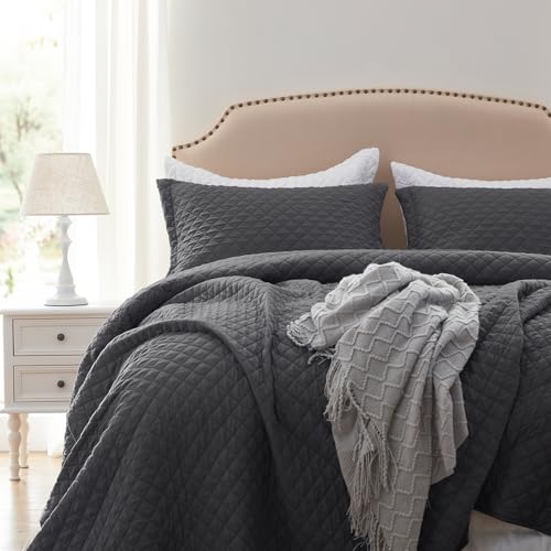 SunStyle Home Queen Quilt Bedding Set, Lightweight Summer Bedspreads Coverlet, Full Queen Size Quilt, Luxury Durable Quilted Stitching Bed cover with 2 Shams Diamond Pattern All Season 3pcs, Dark Grey