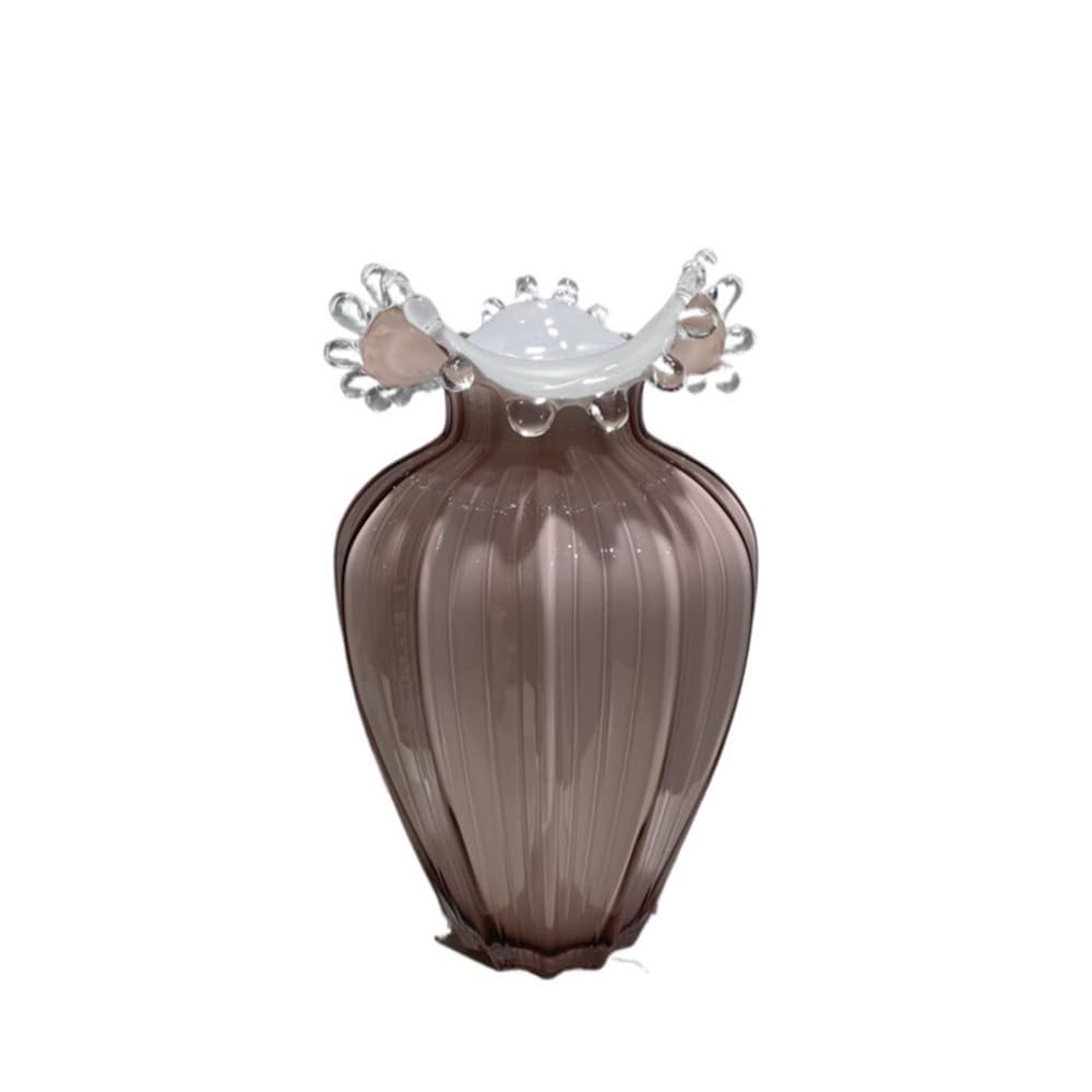 Vase en verre ondulé : sublimez vos compositions florales sans effort