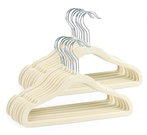 estcoo Toddler Velvet Hangers 20 Pack, Non-Slip Baby Velvet Hangers, Ultra-Slim Space Saving 360° Swivel Hook Notched Shoulder Kids Coat Hangers for Baby or Children's Clothes, Beige