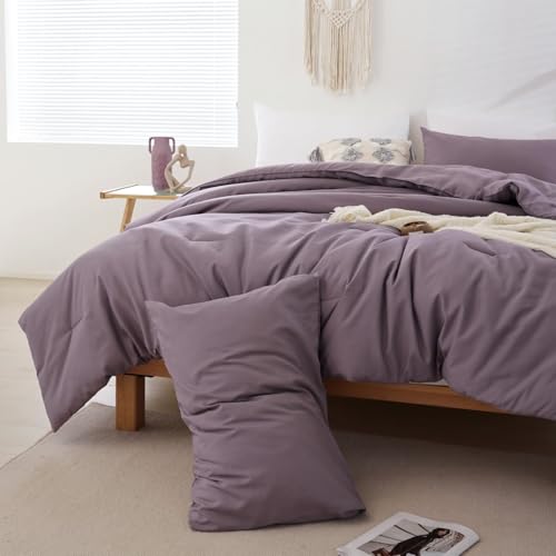 Image of ROSGONIA Oversized King Comforter 120x120, 3pcs Super King Comforter (1 Dusty Purple Comforter & 2 Pillowcases) Lightweight Warm Bedding Blanket