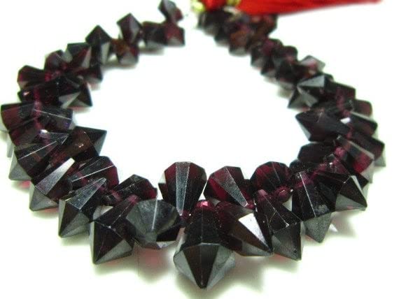Garnet Fancy Cut pierres de naissance de janvier pour un cadeau personnalisé