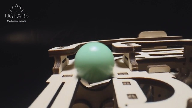 Ugears マーブルランチェーンホイスト70156 木製パズル