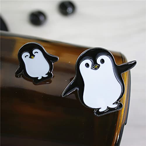Image of Cute Penguin Lapel Shawl Brooch Pin Enamel Animal Cartoon Pins Backpacks Badge Jackets Hats Dress Sweater Anti-light Brooches Pins Fashion Jewelry Gifts for Women Girls Accessories
