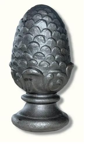 Pomme de pin en fer forgé pour décorer une balustrade de jardin