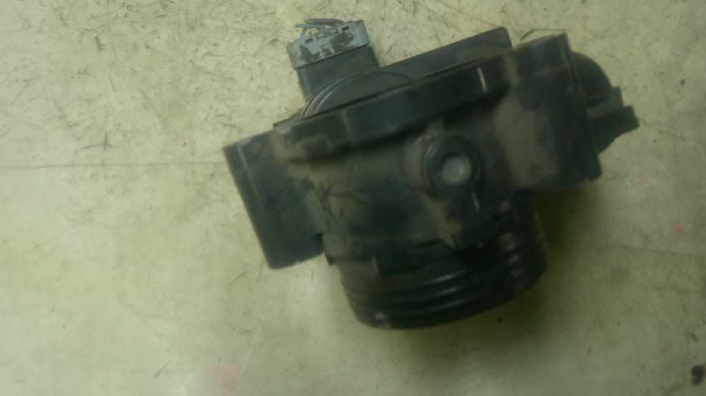 Throttle Body Base Fits 08-13 Compatible with BMW Clubman PACEMAN 337-50184B