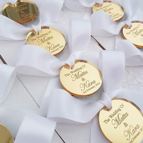 Étiquettes de nom mariage dorées et personnalisées en miroir acrylique pour un baptême unique