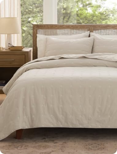 Bedsure 100% Cotton Quilt Set - King Size Bedspread Lightweight Soft Bed Coverlet PureWoven 3-Piece Cozy Stitching Comforter with 2 Pillow Shams in Embroidery Clover Pattern 106x96 in Linen Beige