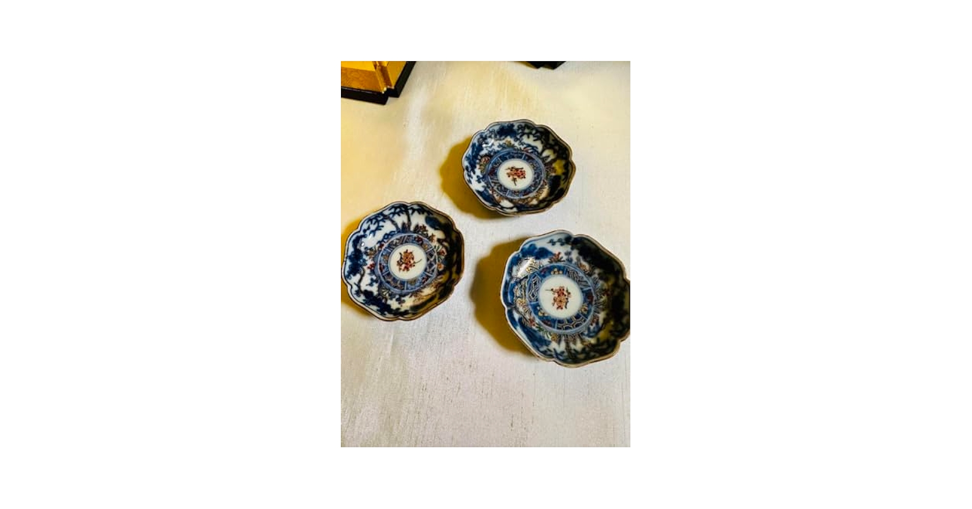 Amazon.co.jp: 古伊万里 骨董 柿右衛門様式 豆皿 3枚 : おもちゃ