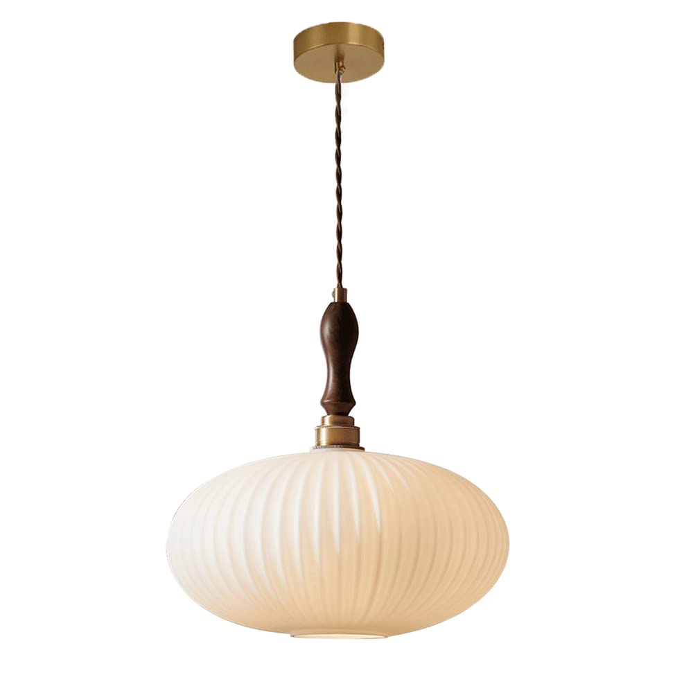 Lámpara colgante de nogal y latón para iluminar tu comedor con elegancia