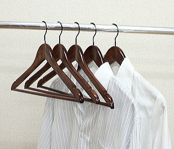 木製ブラウン衣類ハンガー 楽天市場】【10％OFF！楽天スーパーSALE】木製ハンガー EC-70