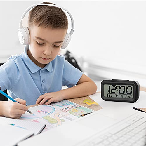Coolzon Despertador Digital, Alarma Reloj Despertador Pilas para Infantil Niño Adulto, Despertador de Viaje Silencioso con Pantalla LED Calendario Temperatura Función Snooze Luz Nocturna, Negro - imagen 6