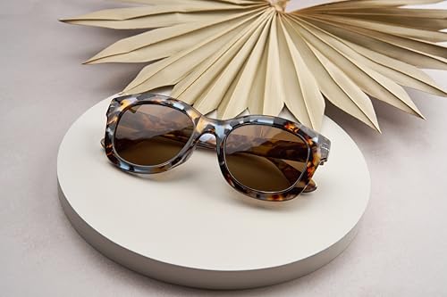 Peepers by PeeperSpecs Oprah's Favorite Women's Oversized Center Stage Reading Sunglasses4