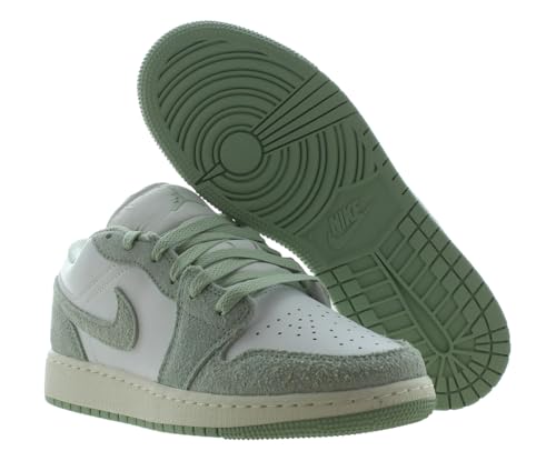 Nike Kid's Air Jordan 1 Low SE Sneaker2