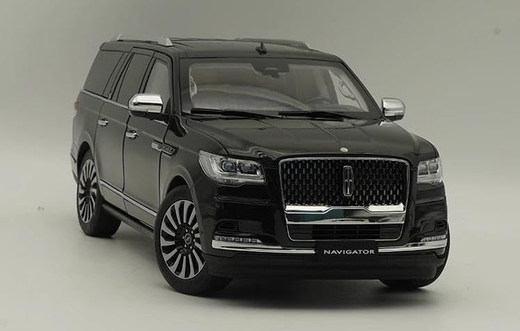 リンカーン ナビゲーター　ミニカー 1/18 Amazon.co.jp: ミニカー 1/18 リンカーン ナビゲーター NAVIGATOR 2022