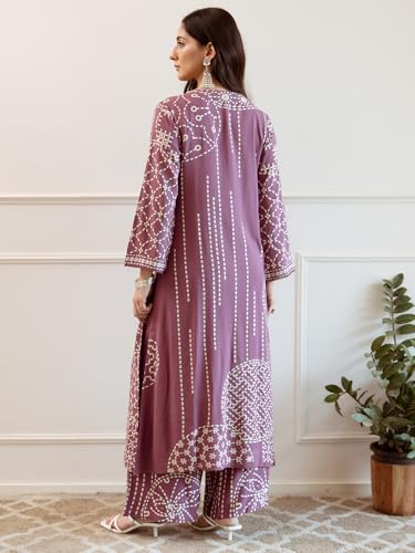 Image of INDO ERA Women's Green Viscose Rayon Printed Straight Kurta & Pant Set (IEOUT6940)