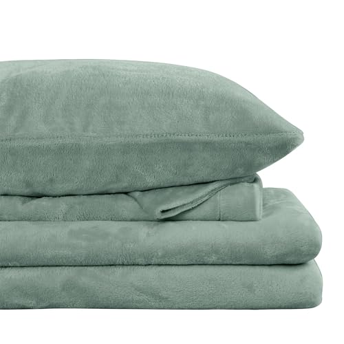 Image of Viviland Plush Microfleece Full Bed Sheet Set, Sage Green | Soft Flannel-like Fleece, 100% Polyester, Fluffy Velvety Feel, 200GSM, 15 inch Deep Pocket, Warm Winter Gift & Decor