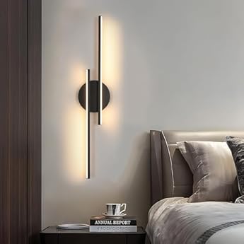 Foto di Mckalen Applique da Parete Interno Moderno Nero, 24W 2700LM Lampada da Parete LED 60CM, Applique Camera da Letto LED in Alluminio per Soggiorno Scale Corridoio, Luce Calda 3000K