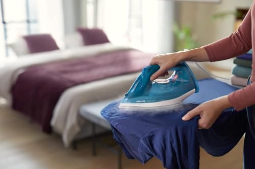 Philips 3000 Series Steam Iron — 2600W, 40 g/min + 200 g boost, Ceramic soleplate, 300 ml — DST3040/79 - Image 5