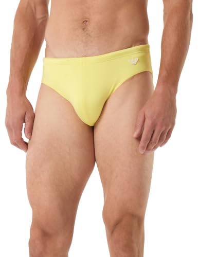 Bañador brief Emporio Armani para disfrutar tus días de playa y piscina con estilo