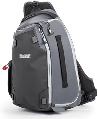 small cream telfar bolsa