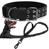 【Verstellbares Metallschnallenhalsband 】Unser militärisches Hundehalsband hat einen hochbelastbaren Metall-D-Ring und eine doppelte Stiftschnalle mit 5 verstellbaren Punkten, die runde Metallschnalle ist verstellbar, Sie können die Größe des Hundehalsbandes einstellen. D-Ring kann eine Hundeleine befestigt werden, es ist schön, die Kontrolle schnell auf belebten Gehwegen, Radwegen und überfüllten Gebieten zu bekommen. Übersetzt mit www.DeepL.com/Translator (kostenlose Version)