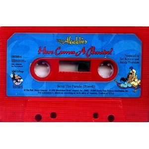 Paperback Aladdin: Here Comes a Parade Read Along Book