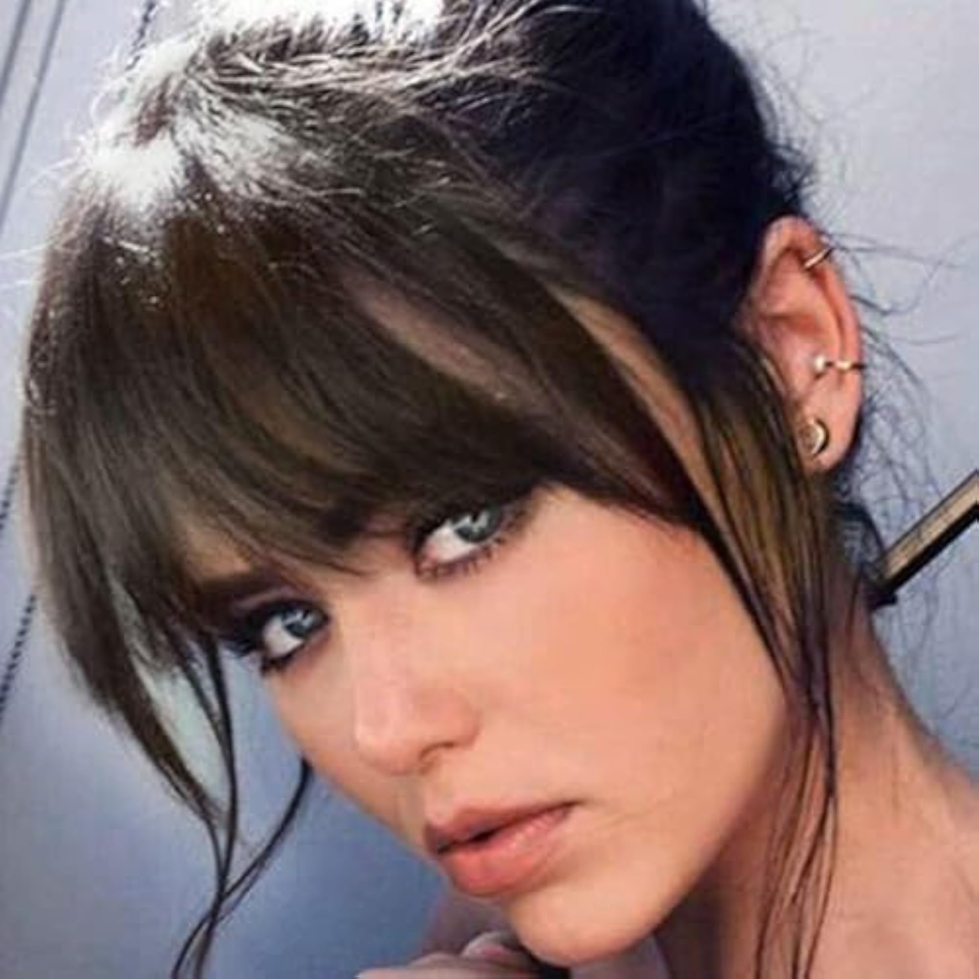 Natural Looking Wispy Bangs Hairpiece Clip, Black
