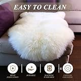 AMFUN Faux Lammfell Schaffell Teppich, Longhair Flauschiger Teppich, Flauschiger Schaffell Lammfell Fellteppich Waschbar, Weicher Fell Carpet für Stühle Sofa Schlafzimmer(Weiß, 60 x 90 cm)