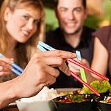 【Estos son los palillos que estás buscando】: es hora de impresionar a todos tus invitados con tus palillos épicos de sable ligero, que llevarán tus noches de sushi a otra galaxia estrellada, lejos, lejos