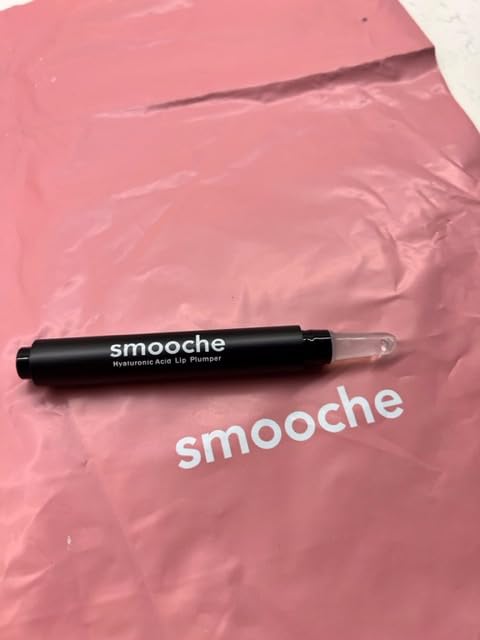 Generic Smooche Hyaluronic Acid Lip Plumper - Hydrating & Volumizing Gloss for Soft, Smooth Lips - Natural Shine & Fine Line Reduction - Cruelty-Free Lip Care