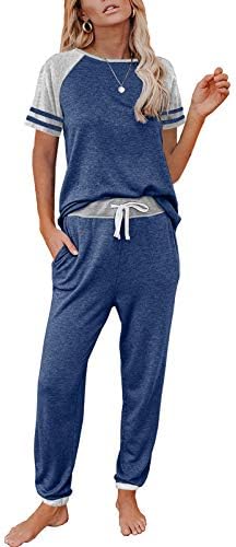 AUTOMET Womans Clothing Trending Fall Tops Lounge Sets Short Sleeve Crewneck Loungewear Pajama Set and Sweatpants Tracksuit