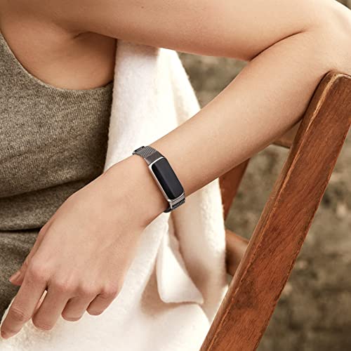 Vanjua Metal Band Compatible with Fitbit Luxe Bands, Stainless Steel Mesh Loop Adjustable Wristband Replacement Strap for Fitbit Luxe/Luxe Special Edition Fitness Tracker Women Men