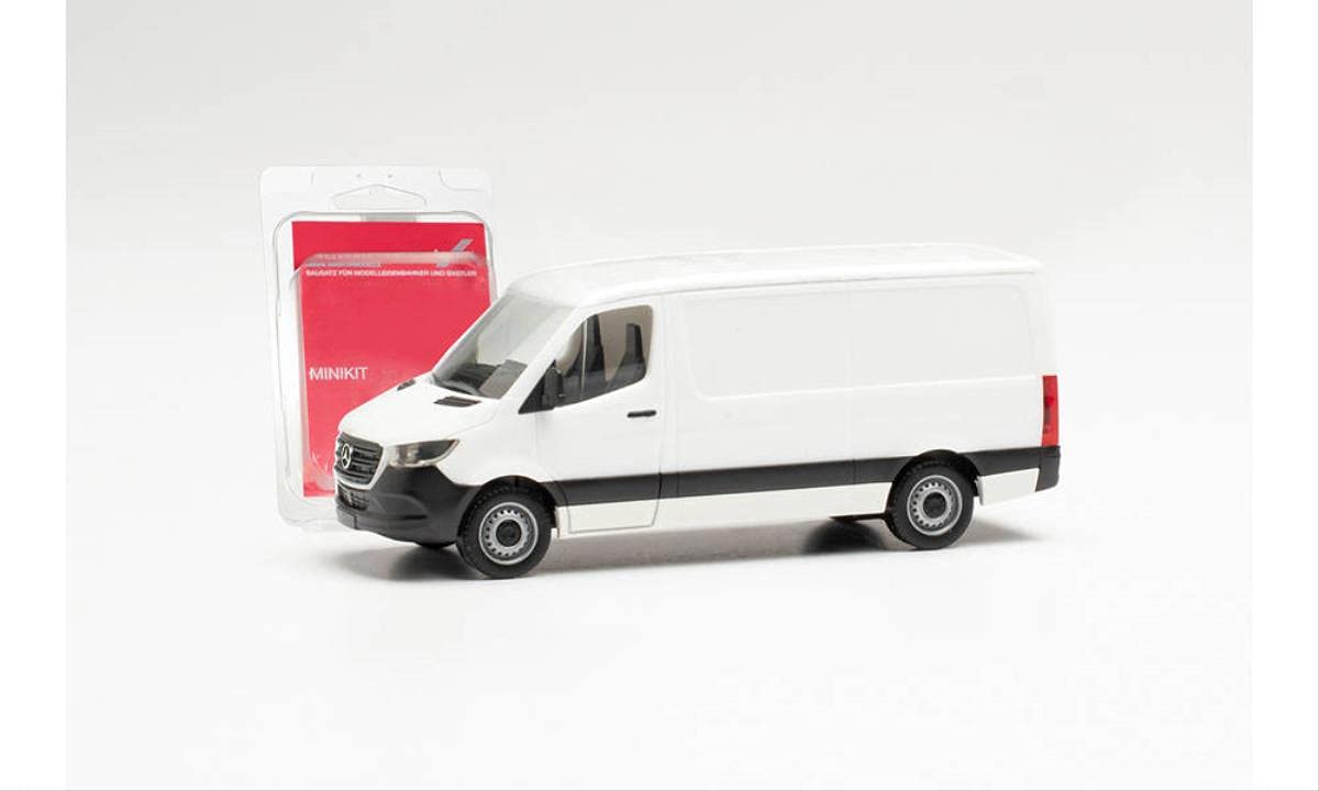herpa - MiniKit Mercedes-Benz Sprinter `18 box flat roof, white