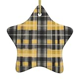 Transformez votre sapin de Noël en une pièce maîtresse magique avec notre magnifique pendentif étoile en céramique Yyhhaofa à motif écossais jaune, gris, noir. Sa finition élégante en porcelaine blanche et sa forme pentagonale parfaite créent une atmosphère de vacances sophistiquée qui fait ressortir votre arbre magnifiquement.