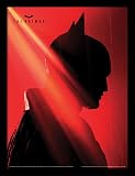 Gran regalo para los fanáticos de Batman de todas las edades: cualquier persona que ama las emocionantes aventuras de The Dark Knight disfrutará de esta obra de arte enmarcada que rinde homenaje a Batman defendiendo la ciudad de Gotham montada por el crimen