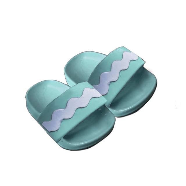 Foto 3 de 7 de Heless Juego de 11 Piezas para muñecas con diseño de pingüino de Lunares, Juego de 4 Piezas con Chanclas…