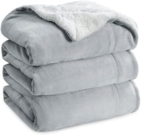 Bedsure Sherpa Fleece Throw Blanket - Fluffy Microfiber Solid Blankets for Bed and Couch Throw/Single Size, Silver Grey, 130x150cm