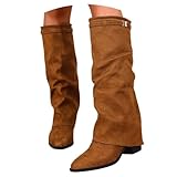 Design élégant en daim : ces bottes mi-hautes ont un extérieur en daim lisse avec des détails à la boucle ajoutent une touche d'élégance à n'importe quelle tenue.