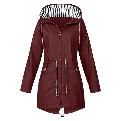 Chubasquero mujer parka de entretiempo con capucha para tus escapadas y paseos de primavera