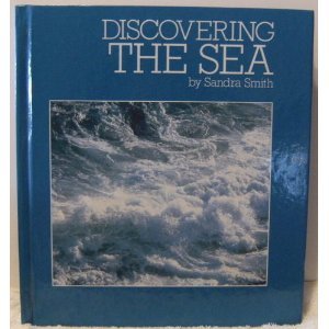 Hardcover Discovering the sea Book